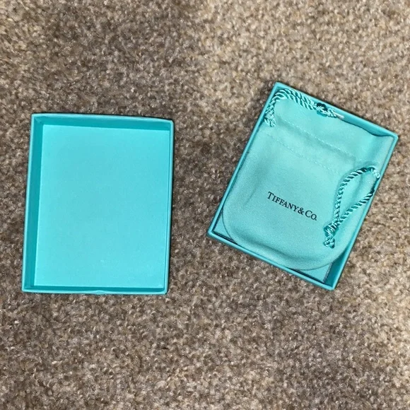 Tiffany & Co. Jewelry BOX - Picture 2 of 4